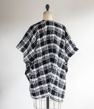 Load image into Gallery viewer, Plaid Ruana Kimono