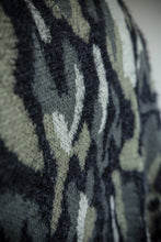 Load image into Gallery viewer, Fuzzy Camo Vest