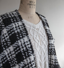 Load image into Gallery viewer, Plaid Ruana Kimono