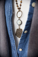 Load image into Gallery viewer, Solid Knit Vest With Fringe