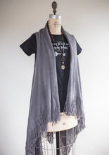 Load image into Gallery viewer, Solid Knit Vest With Fringe