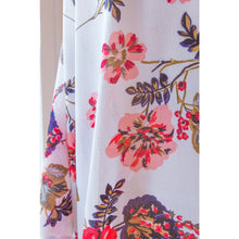 Load image into Gallery viewer, Pretty Petal Kimono - Clothing